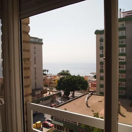 Проживание в семье Frente A La Playa